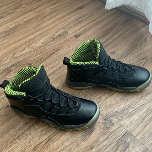 Jordan Retro 10. size 7. “Green Venom” - Picture 1 of 4